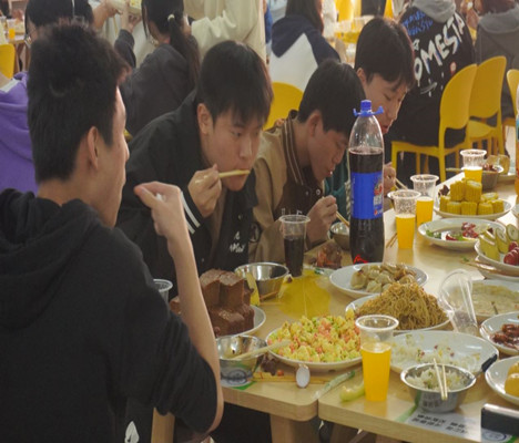 美食節(jié)|校園里的煙火氣，是美食與溫情的雙重奏！